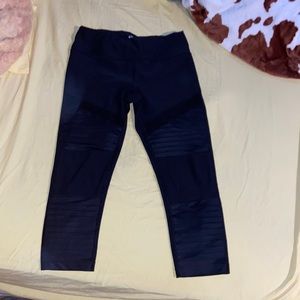 Sports capri leggings